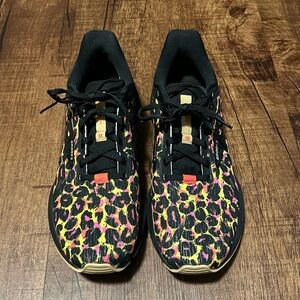 Brooks Launch Run Wild